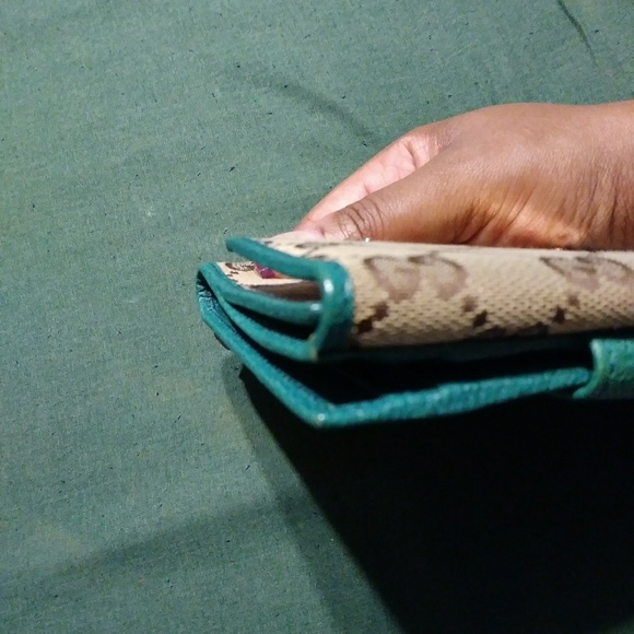 Meet your Posher, Joey - Picture 2 of 5